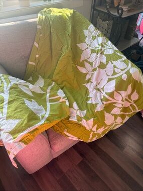 Crate&Barrel Green and White Botanical Duvet Cover